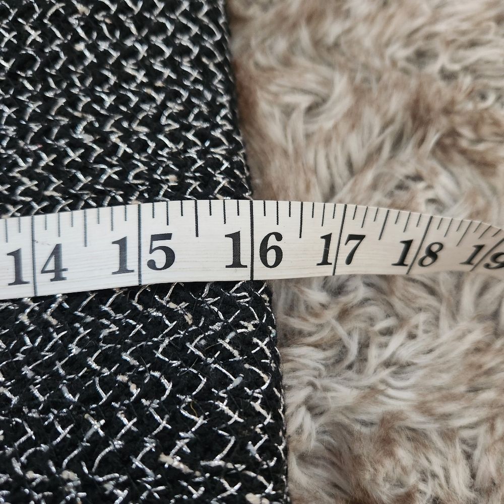 Magid Handbags Weaved Metallic Clutch Handbag Black‎ and Silver - Picture 8 of 10